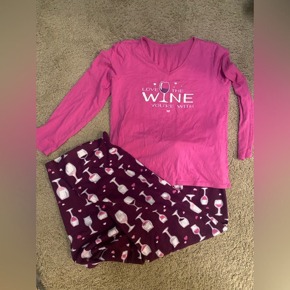 “Love the wine you’re with” pink women’s pajamas size medium